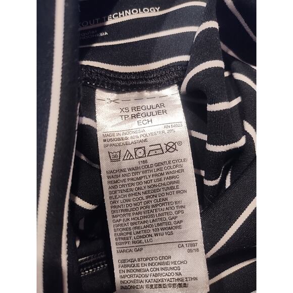 Gap fit leggings womens XS black striped blackout technology 7/8 length 26 x 24 - Picture 4 of 5